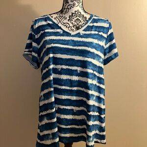 LuLaRoe Blue and White Tie-Dye Short Sleeve Top